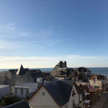 Avec Balcon - Vue - 100m De La - Hypercentre - 55m2 Villers-sur-Mer