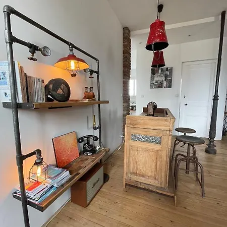 Apartment Avec Balcon - Vue - 100m De La - Hypercentre - 55m2