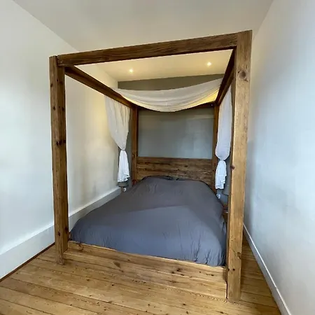 Apartment Avec Balcon - Vue - 100m De La - Hypercentre - 55m2