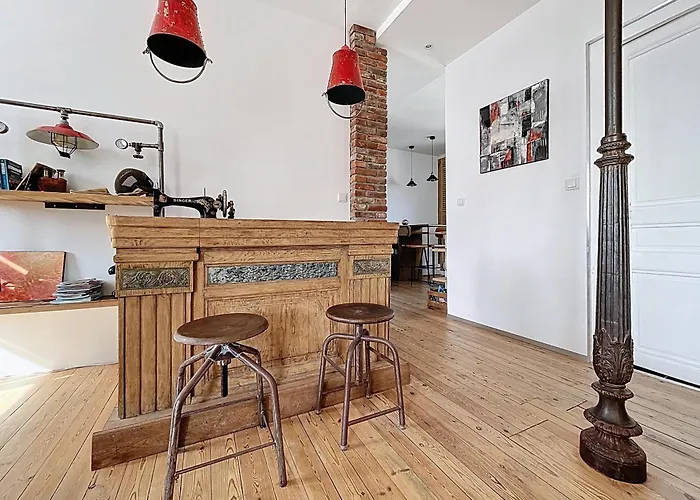 Apartament Avec Balcon - Vue - 100m De La - Hypercentre - 55m2 *